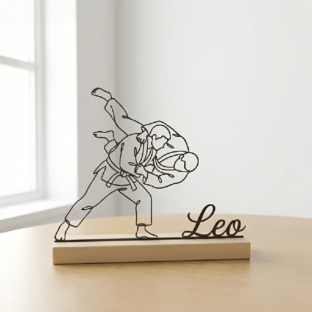 Desk Setup Decor - Statua Personalizzata Incisa per Arti Marziali
